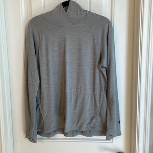 KUHL engineered hoody size large SPF 30